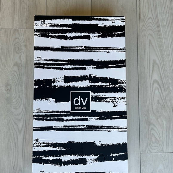 DV Dolce Vita Women's Kitschy Knee High Western Boot - Picture 5 of 9